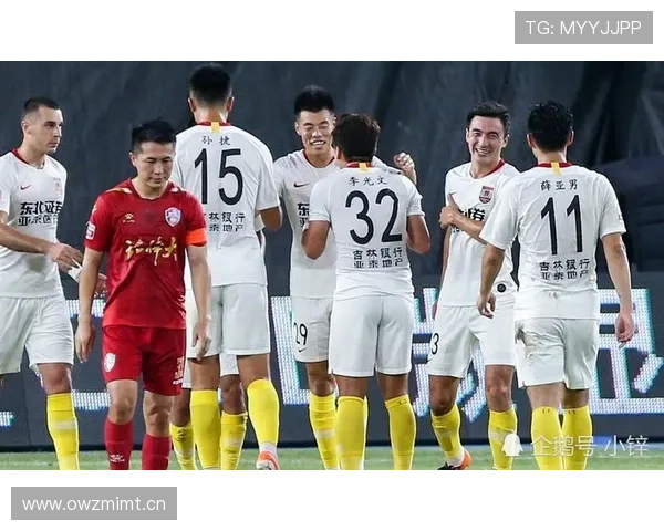 中甲焦点对决现场直播全程回顾精彩瞬间解析 - 副本 - 副本